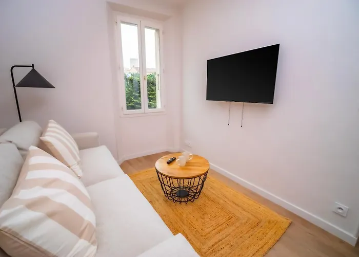 #302-heart Of Vieil - Place Nationale-high-end Newly Renovated & Furnished Apartman Antibes